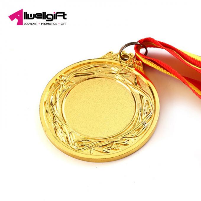Billige Preis Laufsportarten sprechen Medaillon Zink-Legierungs-Marathon-Spielen kreative gemalte Medaille kundenspezifische 3D prägeartige Sport-Medaille zu