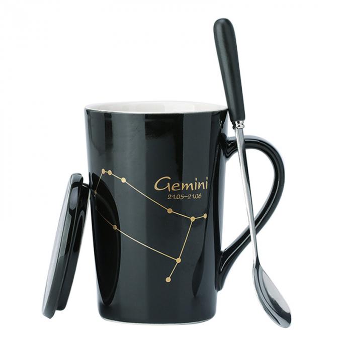 Gewohnheit der hohen Qualität druckte 12 Becherkaffee-Trommelschalen der Konstellation keramische mit mehrfarbigem Deckel und Löffel drinkware Lech