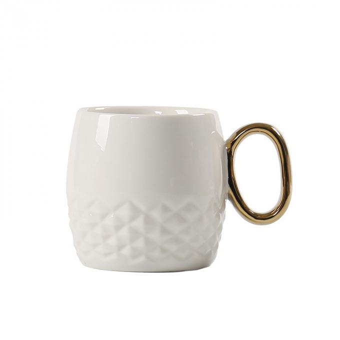 Lustiges keramisches Kaffeetasse Porzellan-Ananas formen schwarze weiße Becher-Schalen mit Gold behandeln überzogene fördernde Reise-Andenken